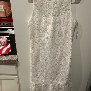 Black Bow Jewelry Co. Elegant White Lace Wedding Dress